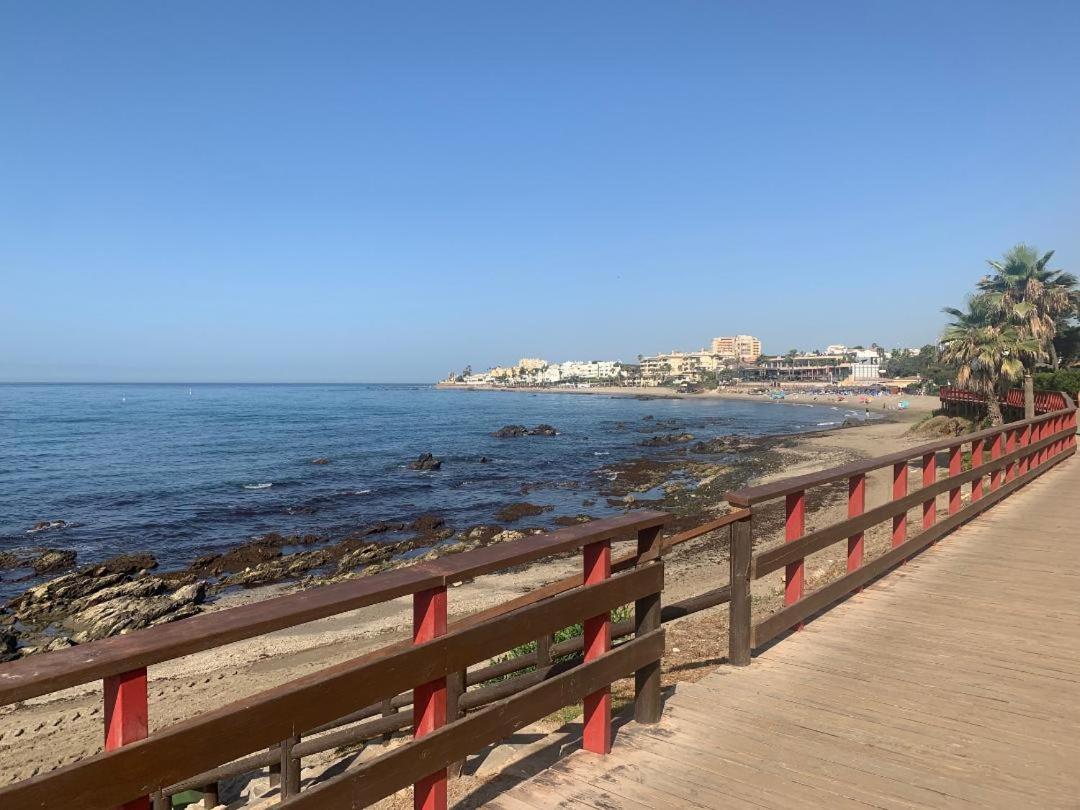 Lovely Beachfront Apartment In Calahonda Sitio de Calahonda Exterior foto